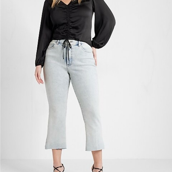 Express High Waisted Cropped Flare Jeans - Picture 1 of 5